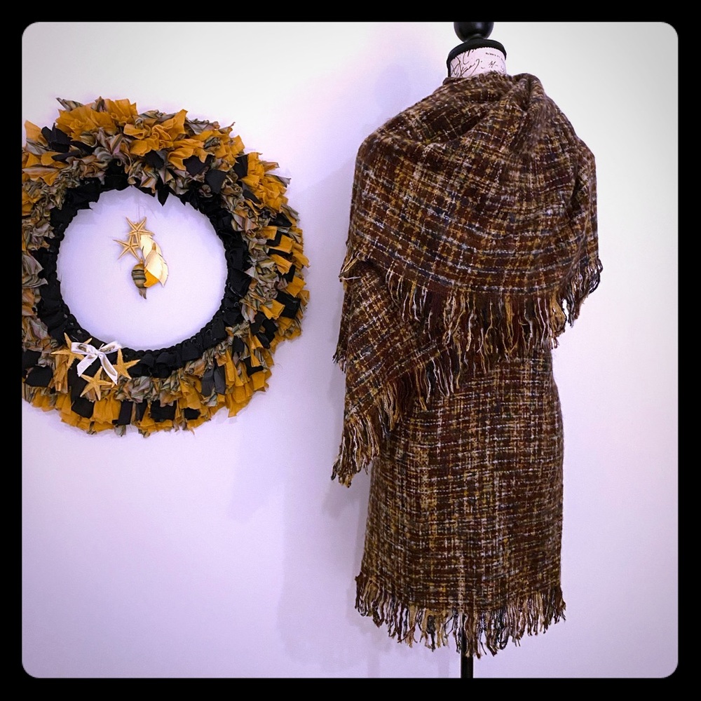 Oversized wool cape/wrap perfect for fall/winter